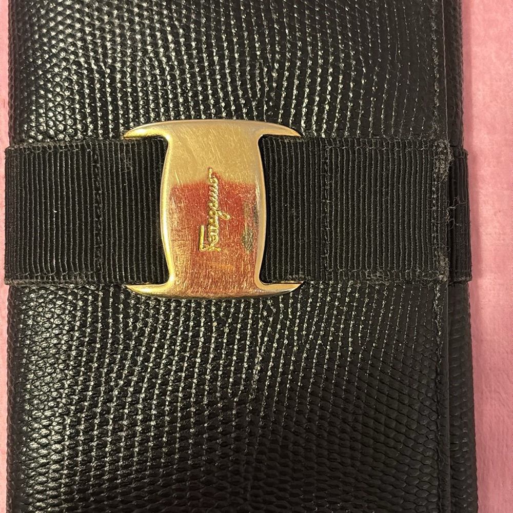 Salvatore Ferragamo Vara Bifold Long Wallet Black Leather Vintage Italy - Picture 2 of 8